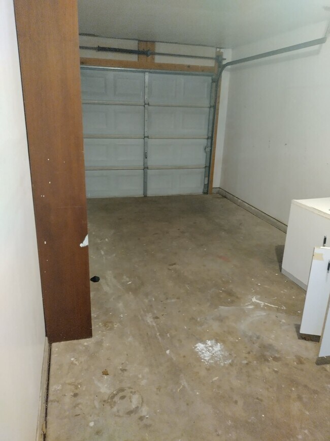 Building Photo - 4403 S Roberts St