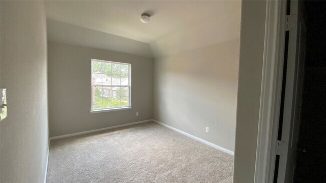 Building Photo - 4455 Eveslage Ln