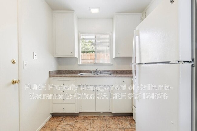 Building Photo - 1201 Rodeo Way