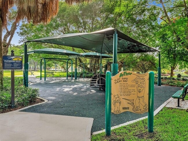 Building Photo - 1361 Cottonwood Cir