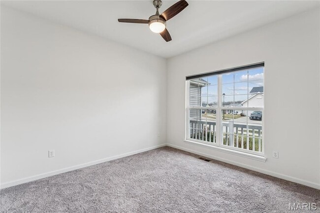 Building Photo - 168 Hidden Bluffs Dr