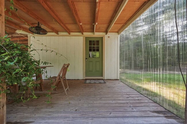Building Photo - Must-See Country Retreat with Modern Convenience