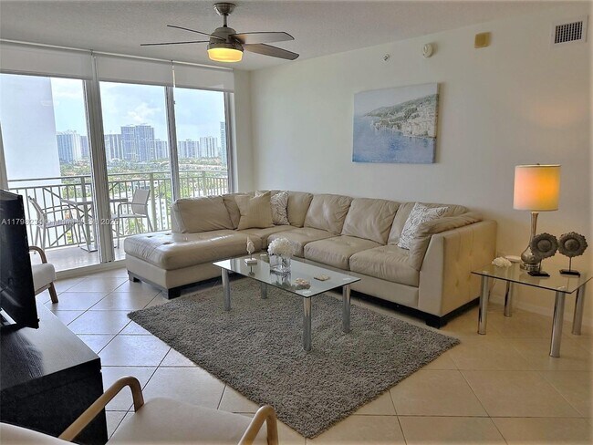 Building Photo - 2080 S Ocean Dr
