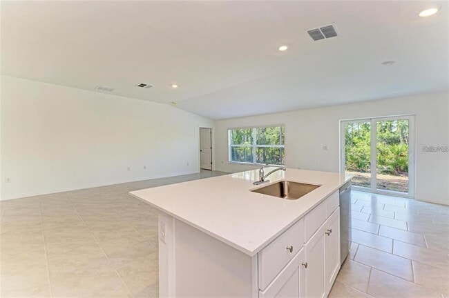 Building Photo - 1207 Sheehan Blvd