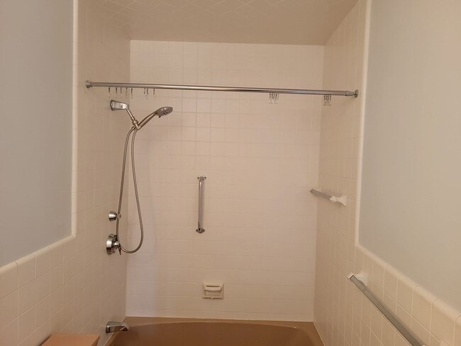 Building Photo - 80 Trapelo Rd