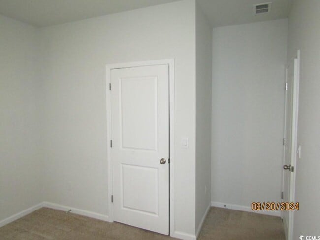 Building Photo - 2155 Ainsley Dr