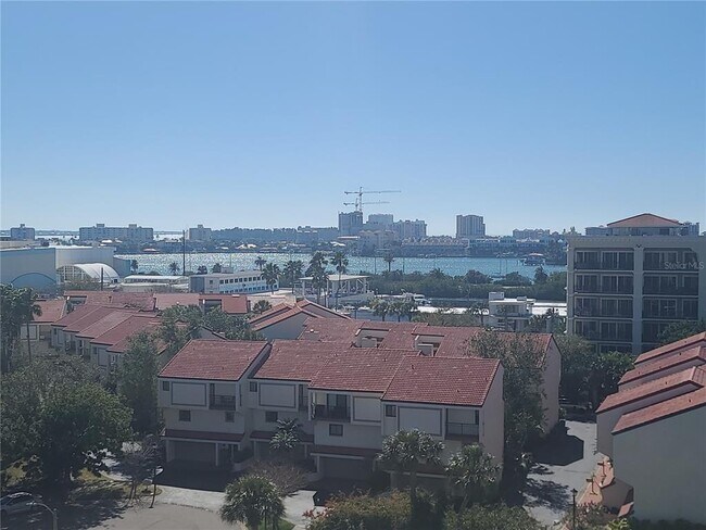 Building Photo - 255 Dolphin Point