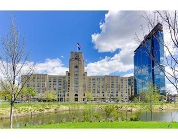 Building Photo - 66 Queensberry St