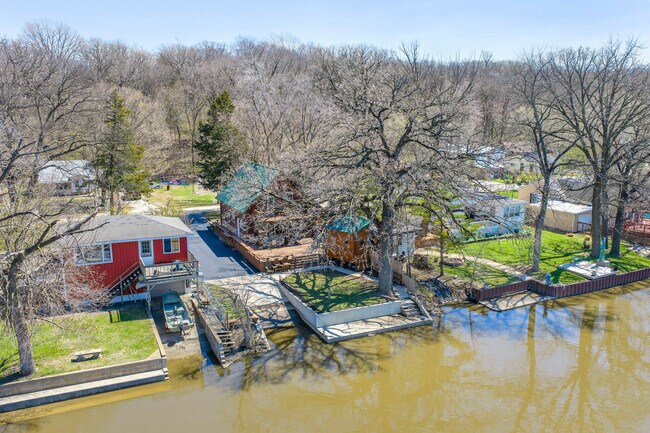 Building Photo - 3341 E 2059th Rd