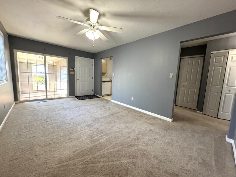 Building Photo - 626 Eichelberger St