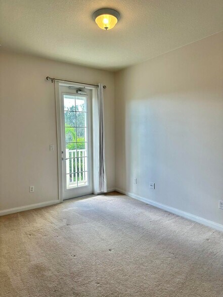 Building Photo - 1454 S Jeaga Dr
