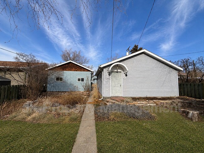 Building Photo - 2217 1st Ave S