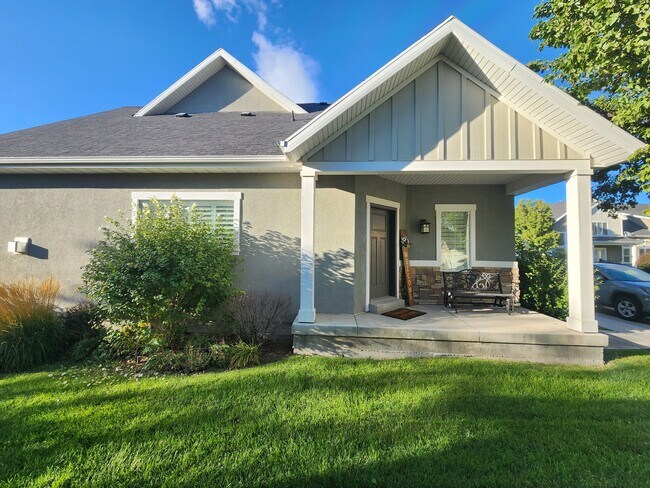 Building Photo - 11638 Winford Dr