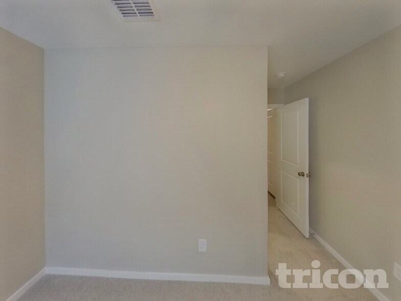 Building Photo - 10709 Dusty Rnch Rd