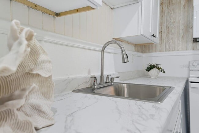 Building Photo - 13320 2nd St E