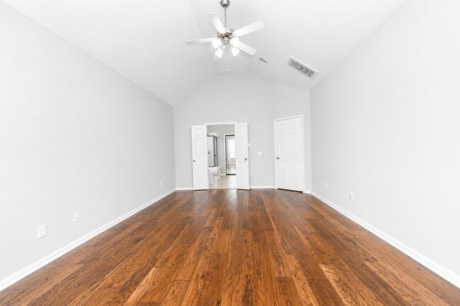 Building Photo - 24427 Ranchwood Springs Ln