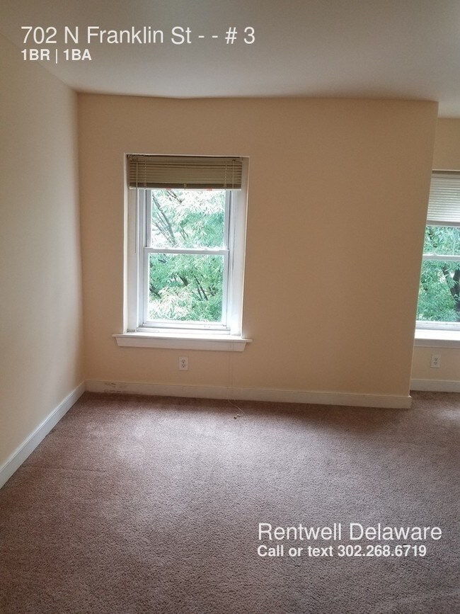 Building Photo - 702 N Franklin St