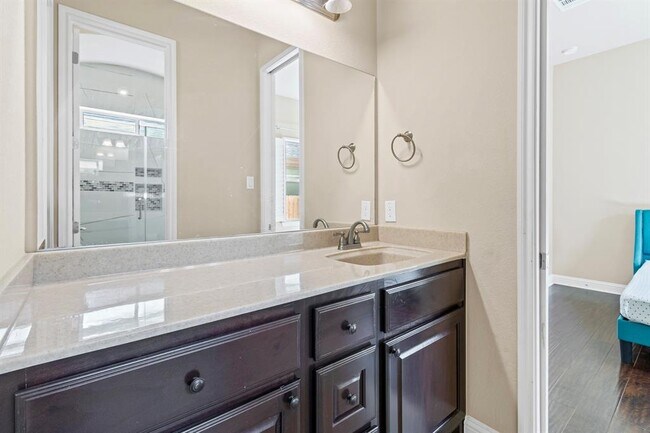 Building Photo - 3211 Herradura Dr