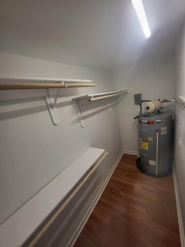 Building Photo - 309 W Martin St