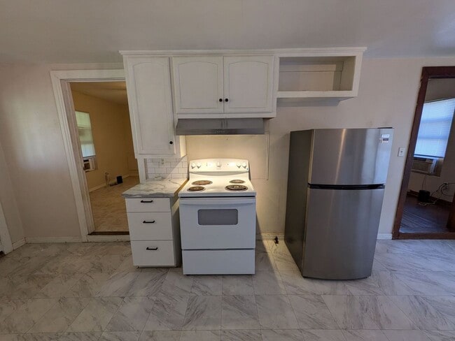 Building Photo - 475 Mitchell St