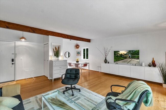 Building Photo - 1807 Fair St