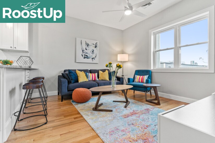 Building Photo - Furnished Bedroom with Private Bath in South Boston