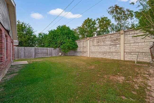 Building Photo - 4642 Callery Creek Dr