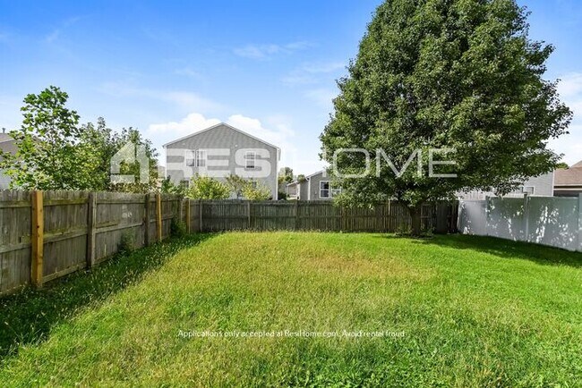 Building Photo - 1726 Blue Grass Pkwy