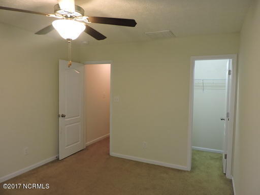 Building Photo - 121 Heather Glenn Cir