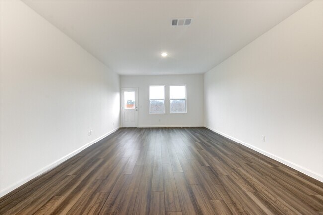 Building Photo - 8815 Vacek Xing Wy