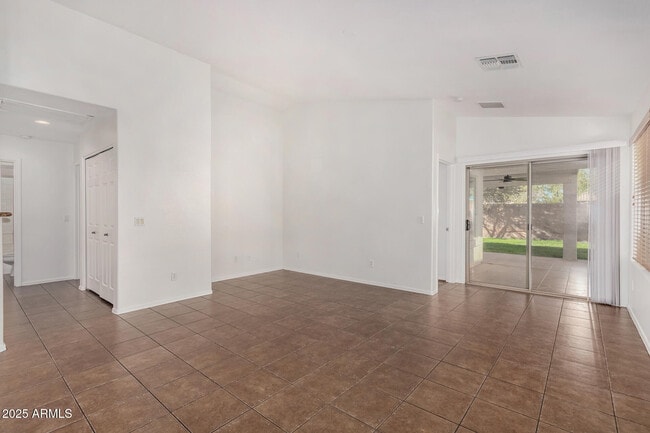 Building Photo - 15448 W Yucatan Dr