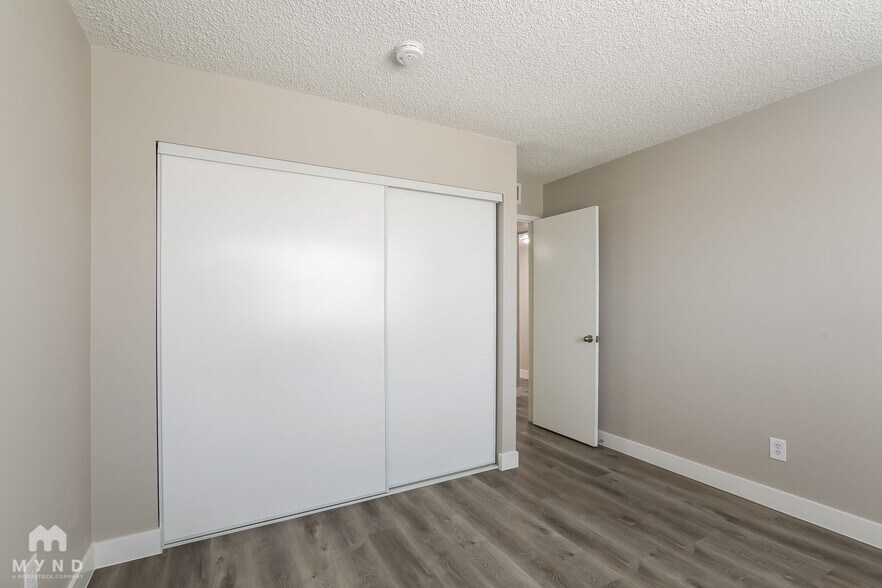 Building Photo - 317 Chastine St