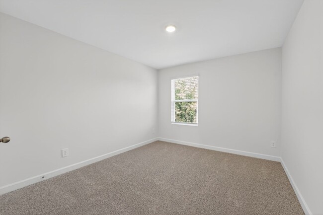 Building Photo - 2143 Rolling Hls Ct