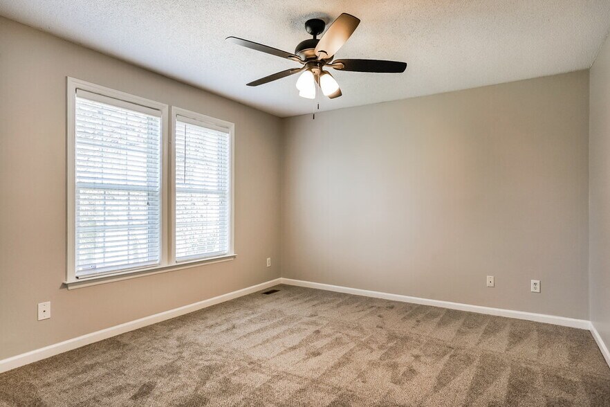 Building Photo - 4000 Mackinac Island Ln
