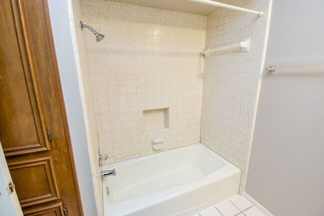 Building Photo - 15502 Rio Plaza Dr