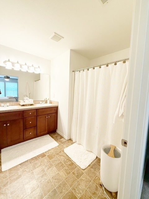 Building Photo - 275 NE Miramar Cir