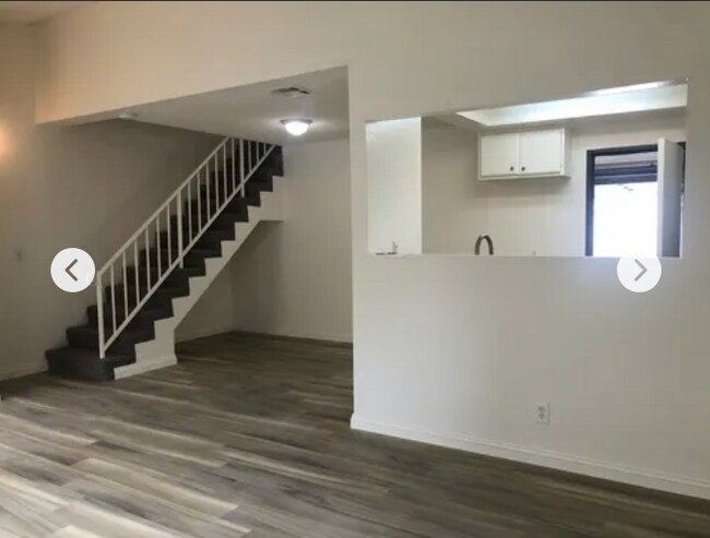 Building Photo - 5561 Sultana Ave
