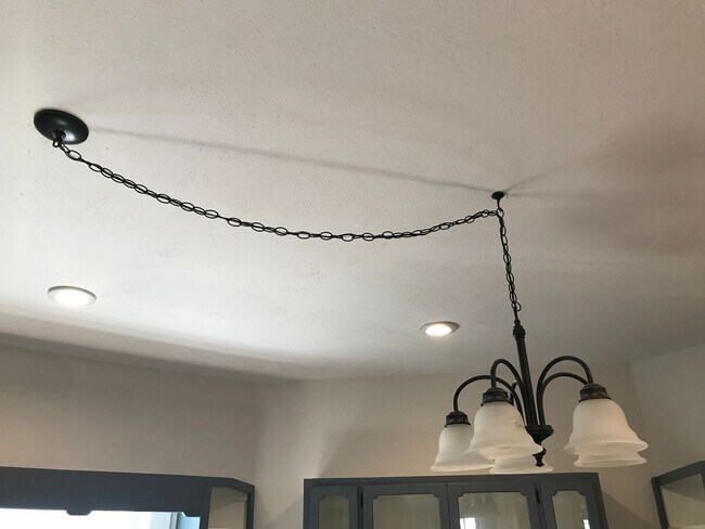 Building Photo - 1001 S 8th St