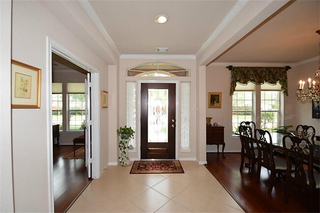 Building Photo - 12103 Ensenada Canyon Ln