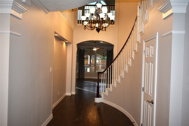 Building Photo - 5302 Fairwick Ct