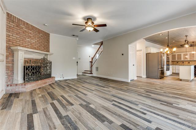 Building Photo - 1302 Lombardy Way