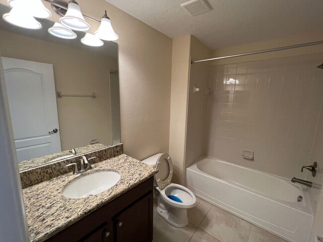 Building Photo - INDEPENDENCE IN WINTER GARDEN 4 BEDROOM RE...