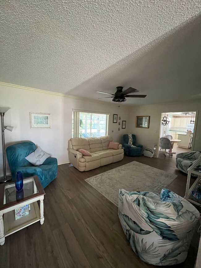 Building Photo - 8715 SE Alabama Pl