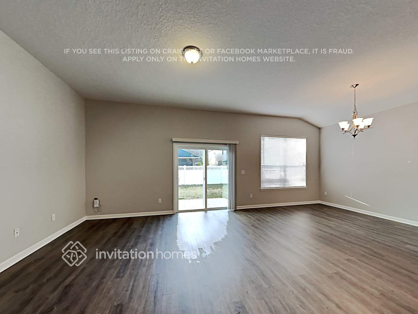 Building Photo - 534 Roserush Ln