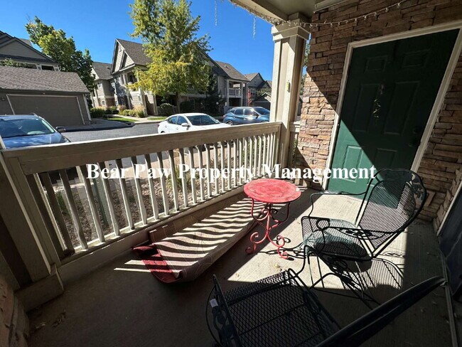 Building Photo - "Spacious 2-Bed, 2-Bath Condo Retreat"