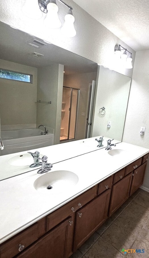 Building Photo - 5509 Columbia Dr