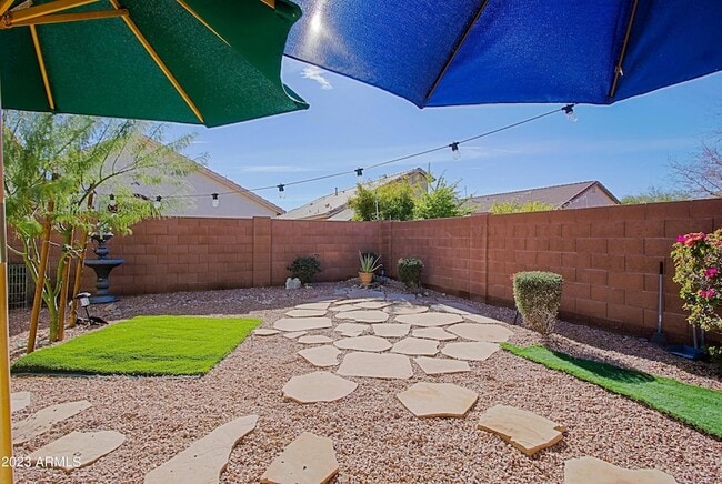 Building Photo - 8701 E Avalon Dr