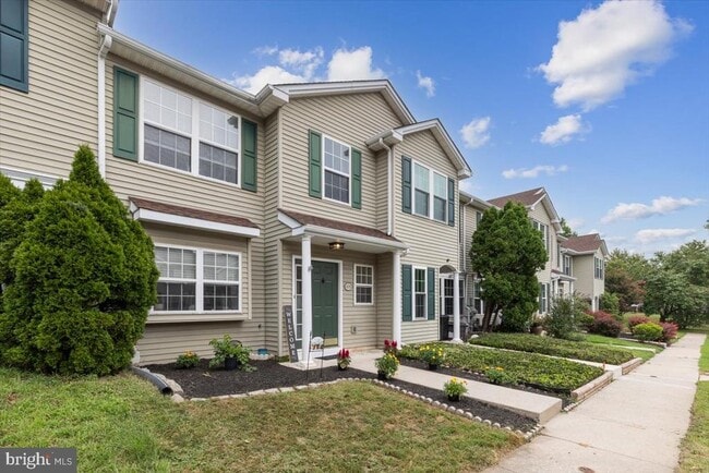 Building Photo - 105 Pin Oak Ct
