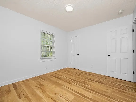 Building Photo - 117 Lockman Dr