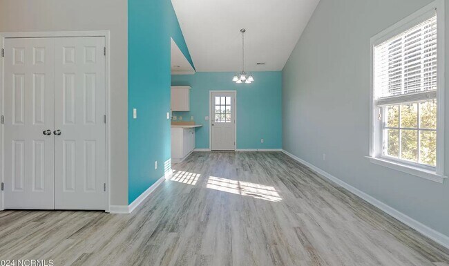 Building Photo - "Charming 3-Bedroom Rental in the highly amentized Mallory Creek Community"